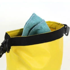 SAC ETANCHE HOWZIT 10L JAUNE 7 SAC ETANCHE HOWZIT 10L JAUNE -Pagayer Soldes Magasin sac etanche ryde 10l jaune 2